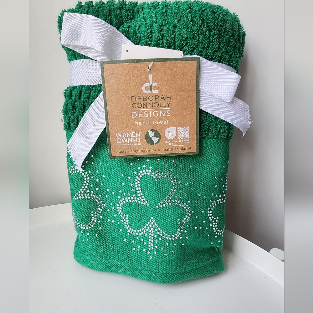 NWT Green Shamrock Rhineatone Hand Towel